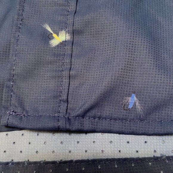 Huk Teaser Fly Hooks Short Sleeve Button Down Fishing Shirt Men's SIZE XL - Picture 5 of 6